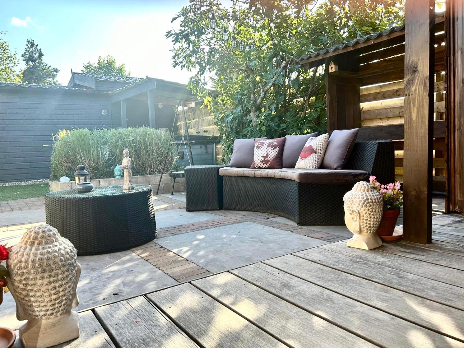 Buddha Style Family House & Jacuzzi & Sauna Near Amsterdam Vijfhuizen Esterno foto