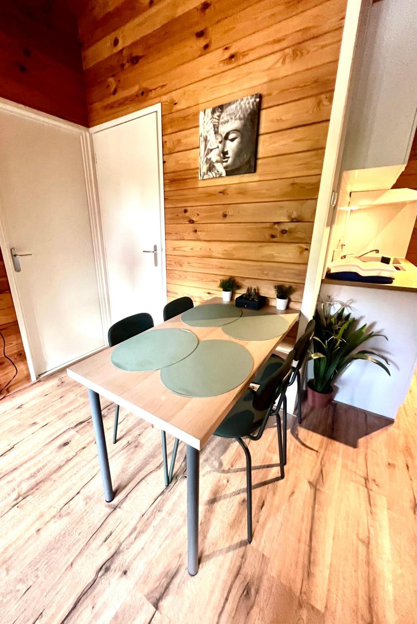 Buddha Style Family House & Jacuzzi & Sauna Near Amsterdam Vijfhuizen Esterno foto