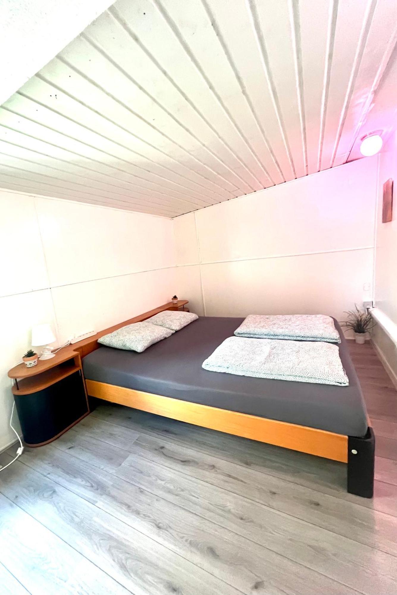Buddha Style Family House & Jacuzzi & Sauna Near Amsterdam Vijfhuizen Esterno foto
